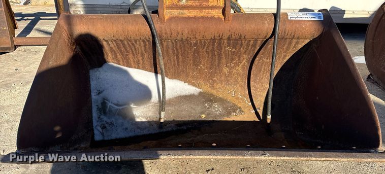 image for item DU3268 Excavator bucket