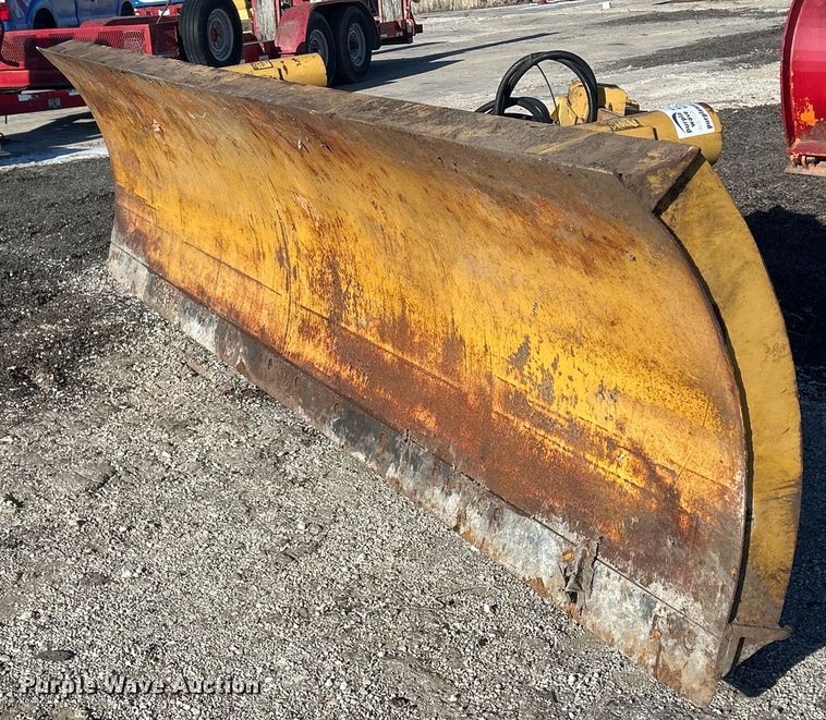 image for item DU3273 Henke 6421 snow plow