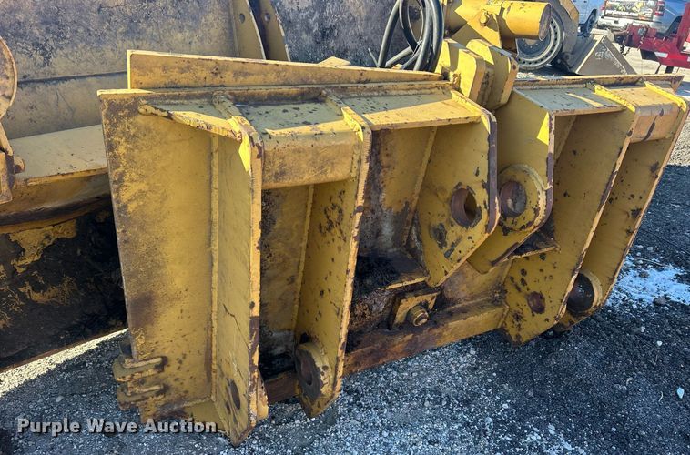 image for item DU3273 Henke 6421 snow plow