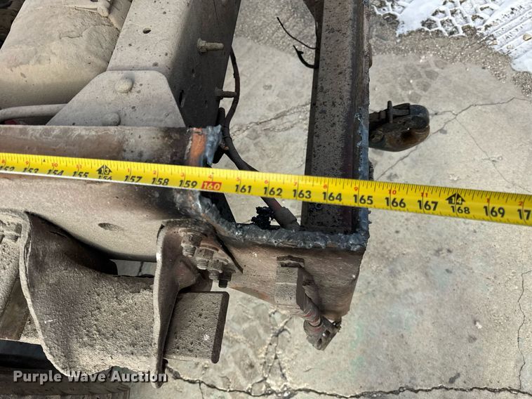 image for item DU3278 2004 Chevrolet  C8500 truck cab and chassis