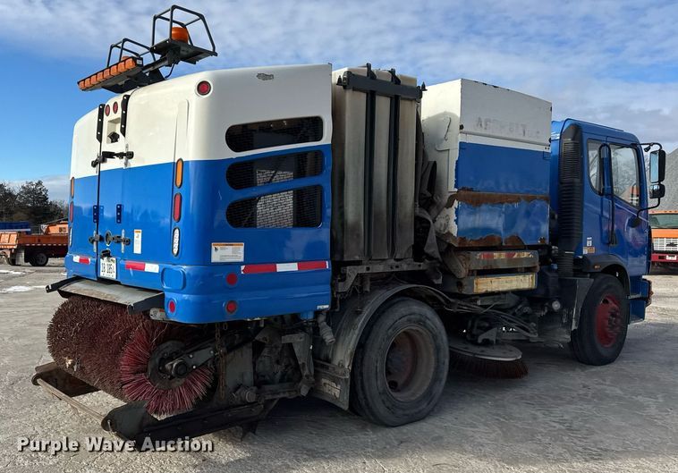 image for item DU3280 2012 Autocar street sweeper truck