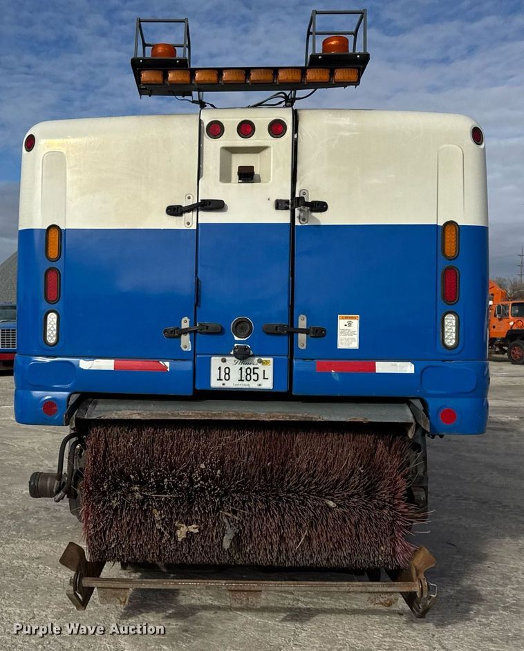 image for item DU3280 2012 Autocar street sweeper truck