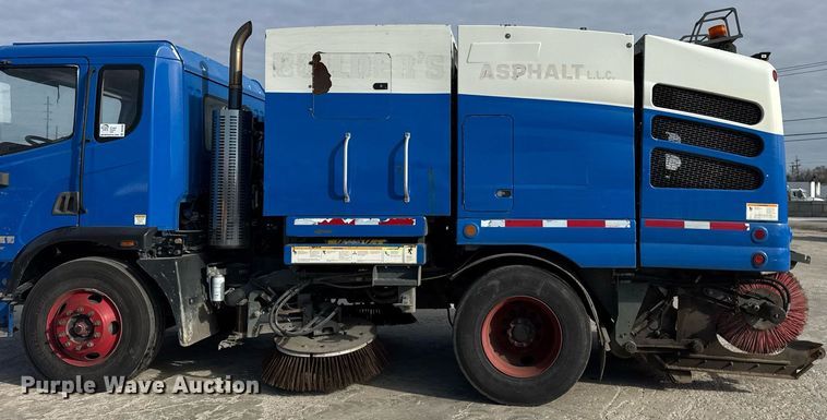 image for item DU3280 2012 Autocar street sweeper truck