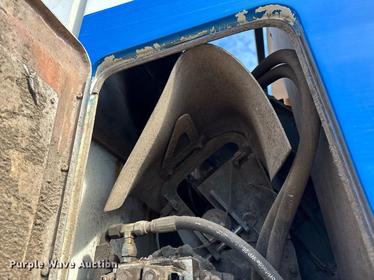 image for item DU3280 2012 Autocar street sweeper truck