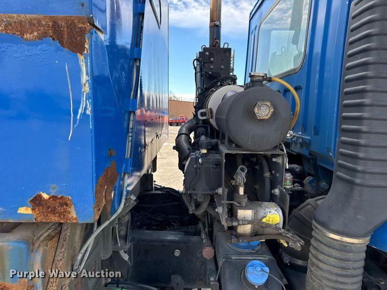 image for item DU3280 2012 Autocar street sweeper truck