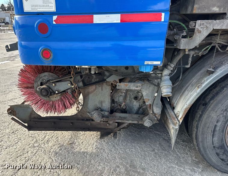 image for item DU3280 2012 Autocar street sweeper truck