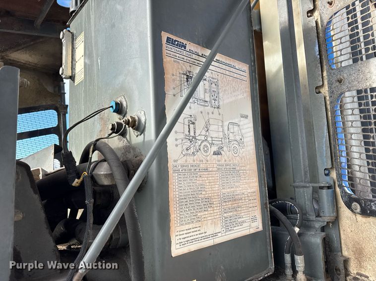 image for item DU3280 2012 Autocar street sweeper truck