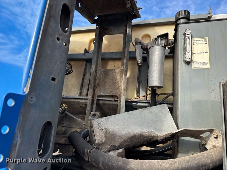 image for item DU3280 2012 Autocar street sweeper truck