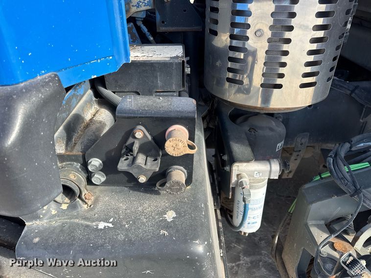 image for item DU3280 2012 Autocar street sweeper truck