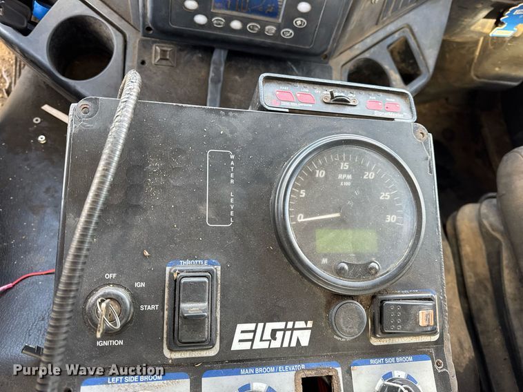 image for item DU3280 2012 Autocar street sweeper truck