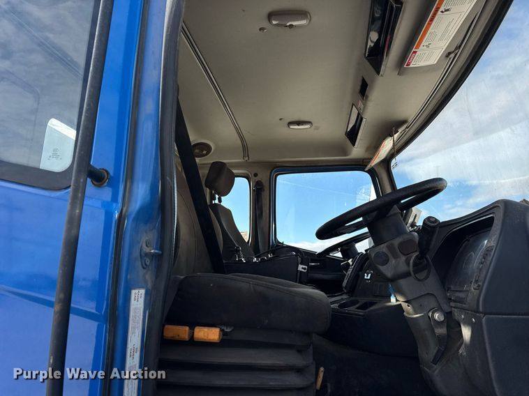 image for item DU3280 2012 Autocar street sweeper truck