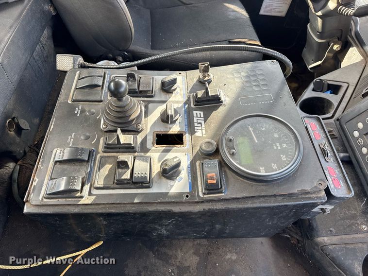 image for item DU3280 2012 Autocar street sweeper truck