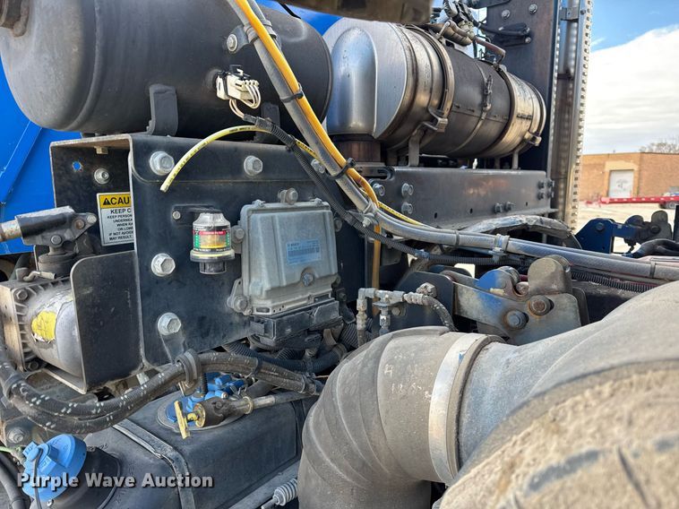 image for item DU3280 2012 Autocar street sweeper truck