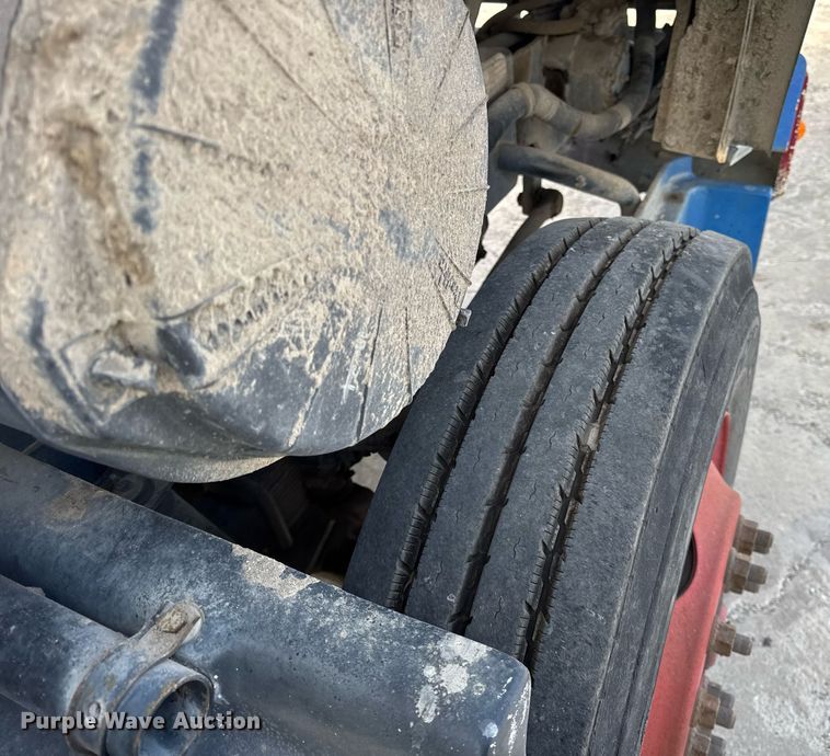 image for item DU3280 2012 Autocar street sweeper truck