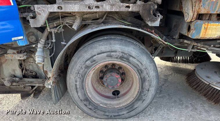 image for item DU3280 2012 Autocar street sweeper truck