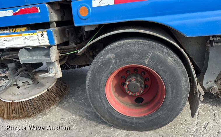 image for item DU3280 2012 Autocar street sweeper truck