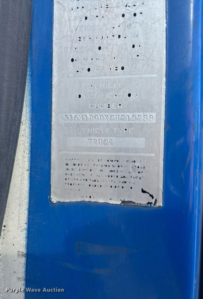 image for item DU3280 2012 Autocar street sweeper truck