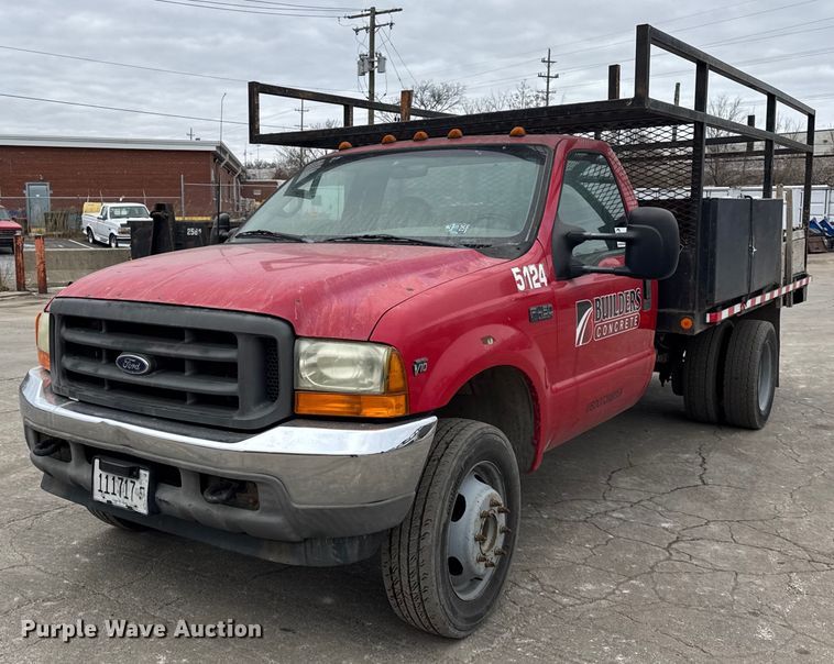 image for item DU3284 2002 Ford  F450 Super Duty XL flatbed truck