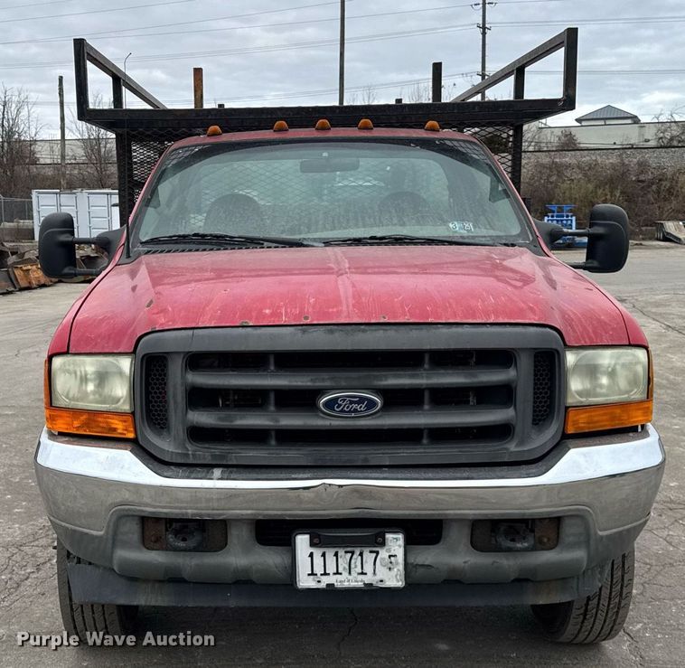 image for item DU3284 2002 Ford  F450 Super Duty XL flatbed truck