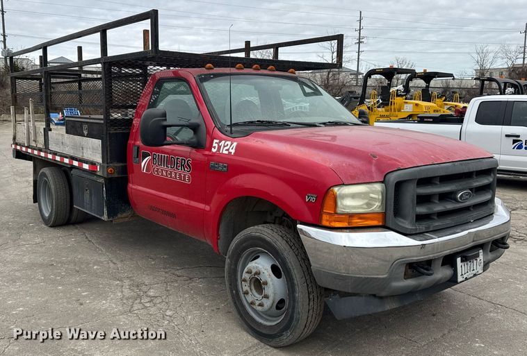 image for item DU3284 2002 Ford  F450 Super Duty XL flatbed truck