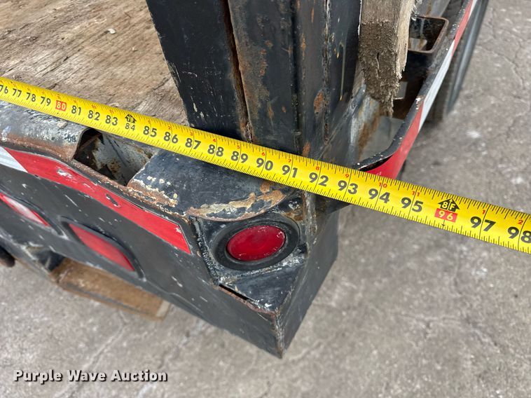 image for item DU3284 2002 Ford  F450 Super Duty XL flatbed truck