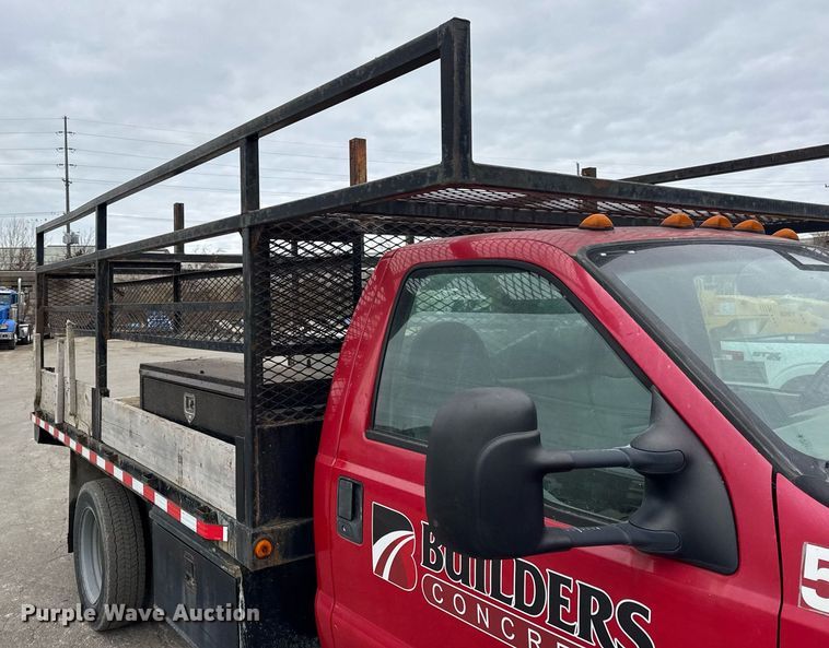 image for item DU3284 2002 Ford  F450 Super Duty XL flatbed truck