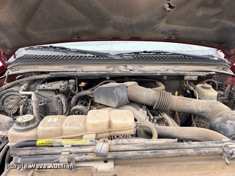 image for item DU3284 2002 Ford  F450 Super Duty XL flatbed truck