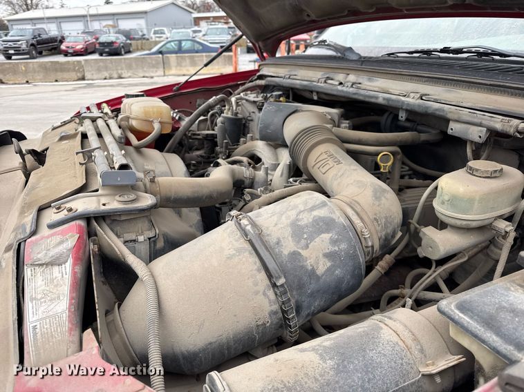 image for item DU3284 2002 Ford  F450 Super Duty XL flatbed truck