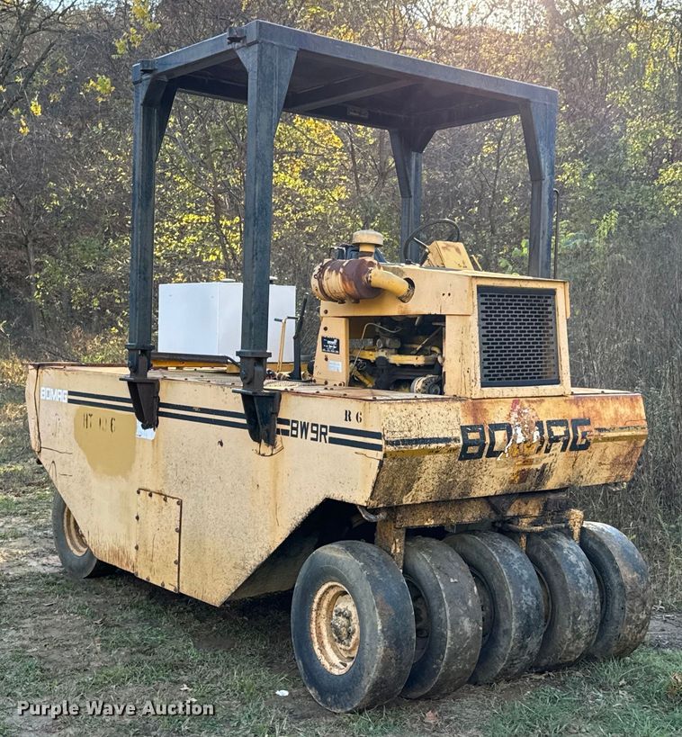 image for item DU9655 Bomag BW-9R pneumatic roller