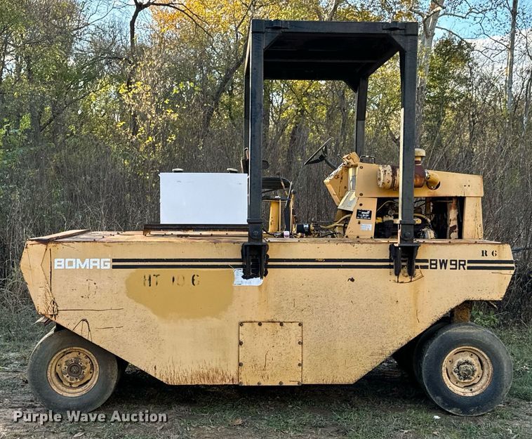 image for item DU9655 Bomag BW-9R pneumatic roller