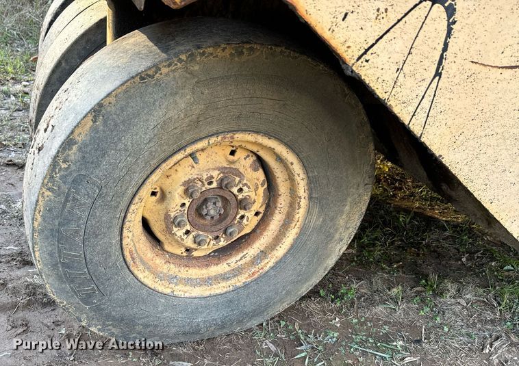 image for item DU9655 Bomag BW-9R pneumatic roller