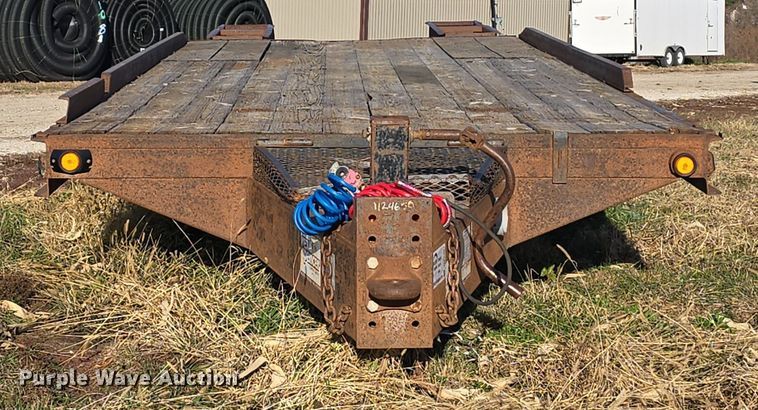 image for item DV0037 2004 Belshe equipment trailer