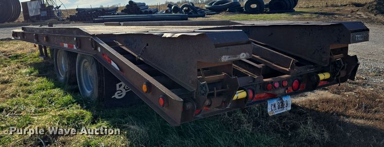 image for item DV0037 2004 Belshe equipment trailer