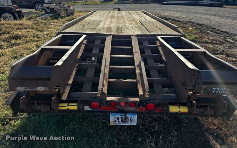 image for item DV0037 2004 Belshe equipment trailer