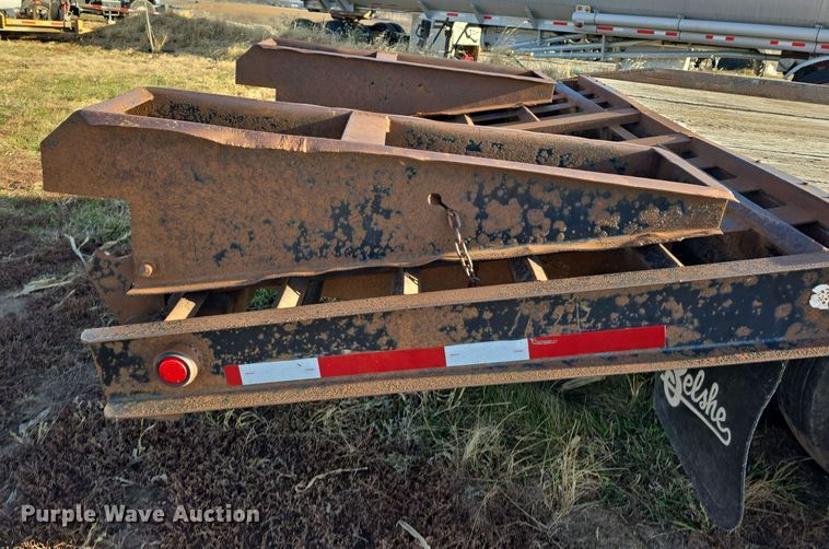 image for item DV0037 2004 Belshe equipment trailer