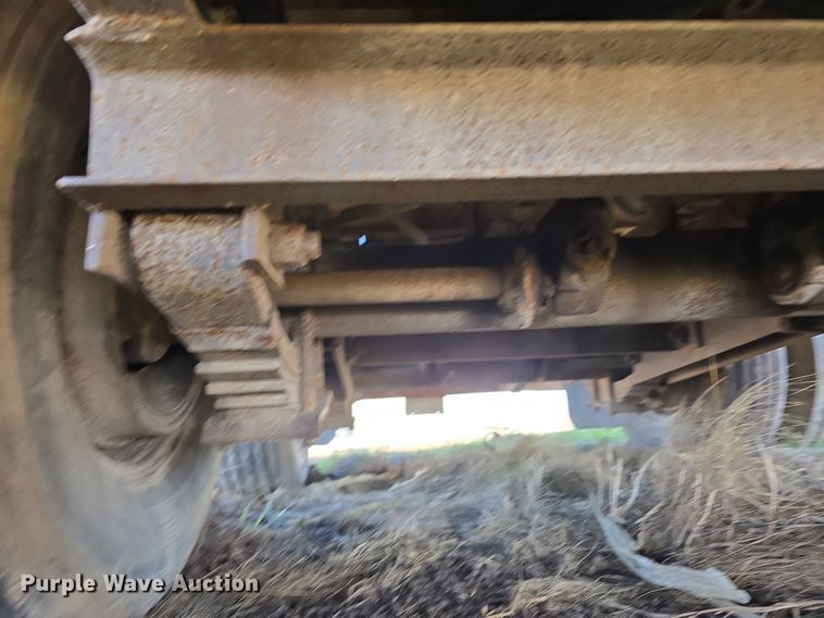 image for item DV0037 2004 Belshe equipment trailer