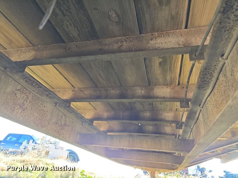 image for item DV0037 2004 Belshe equipment trailer