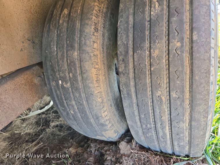 image for item DV0037 2004 Belshe equipment trailer