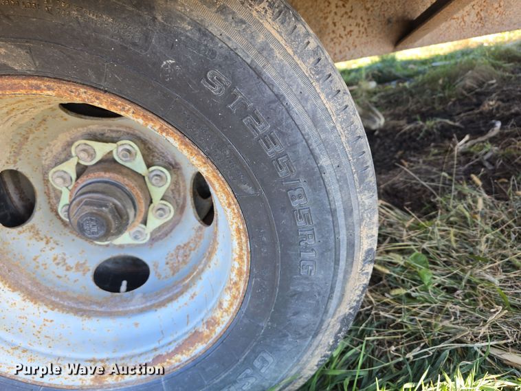 image for item DV0037 2004 Belshe equipment trailer