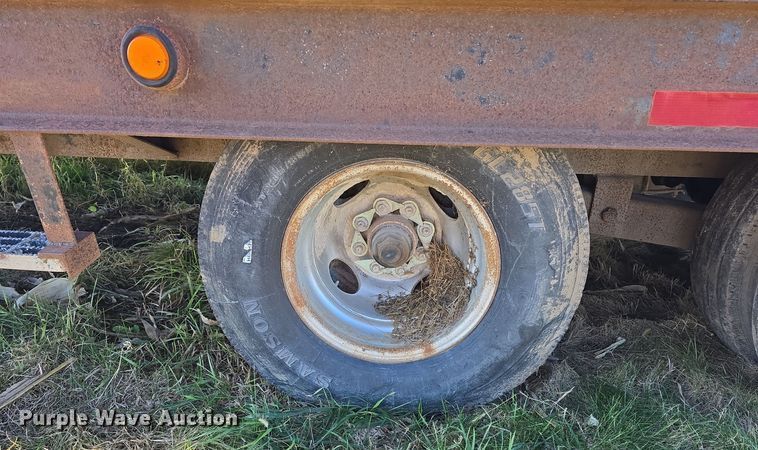 image for item DV0037 2004 Belshe equipment trailer