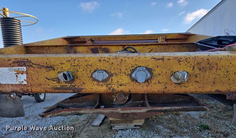 image for item DV0038 1979 Load King 2030 bottom dump trailer