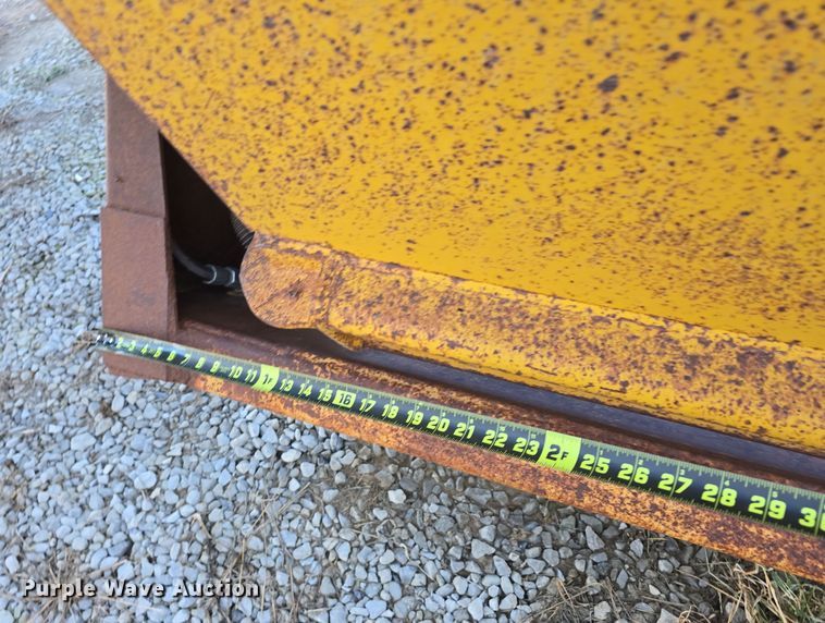 image for item DV0038 1979 Load King 2030 bottom dump trailer