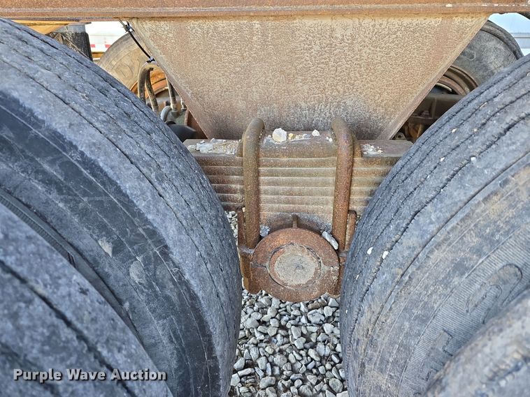 image for item DV0038 1979 Load King 2030 bottom dump trailer