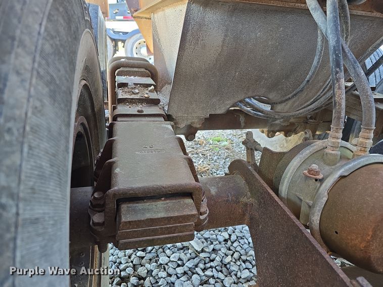 image for item DV0038 1979 Load King 2030 bottom dump trailer