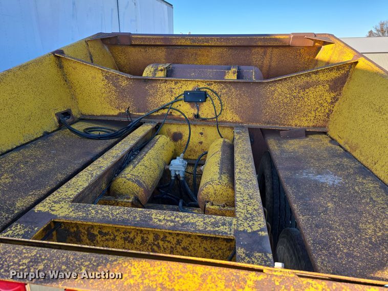 image for item DV0038 1979 Load King 2030 bottom dump trailer
