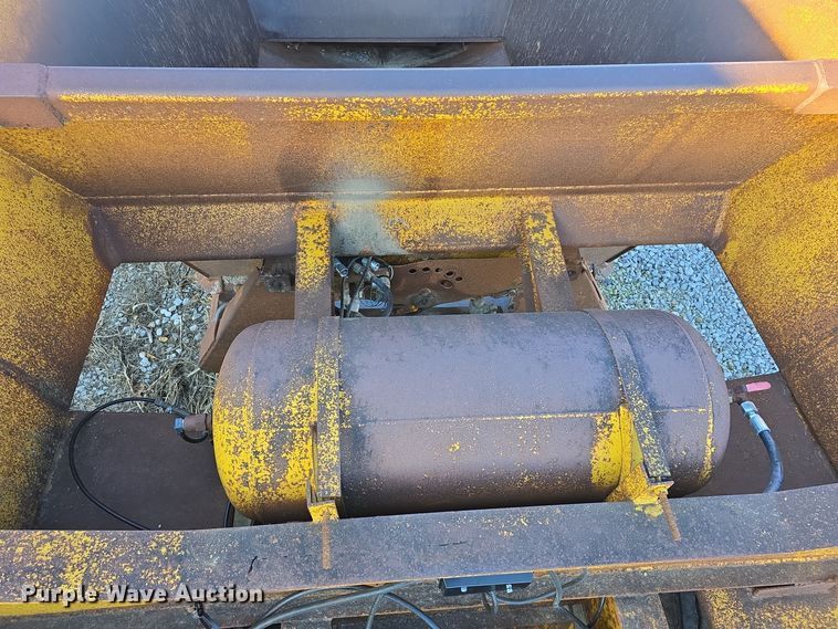 image for item DV0038 1979 Load King 2030 bottom dump trailer