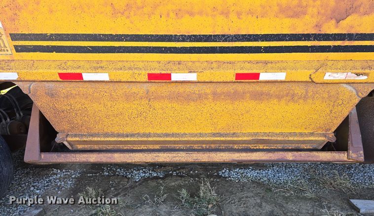 image for item DV0038 1979 Load King 2030 bottom dump trailer