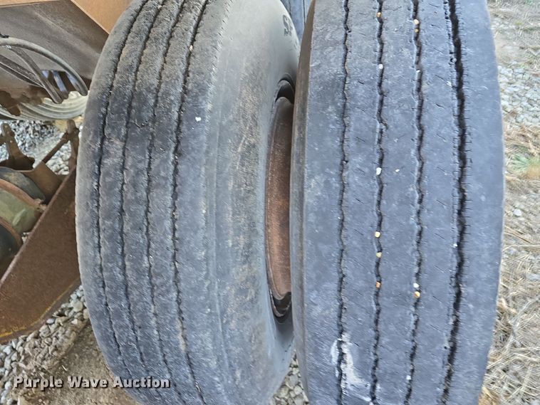 image for item DV0038 1979 Load King 2030 bottom dump trailer