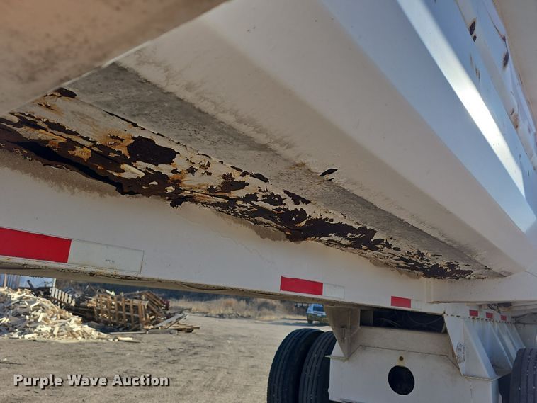 image for item DV0093 1999 Lufkin ULDII-38 end dump trailer