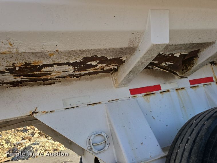 image for item DV0093 1999 Lufkin ULDII-38 end dump trailer
